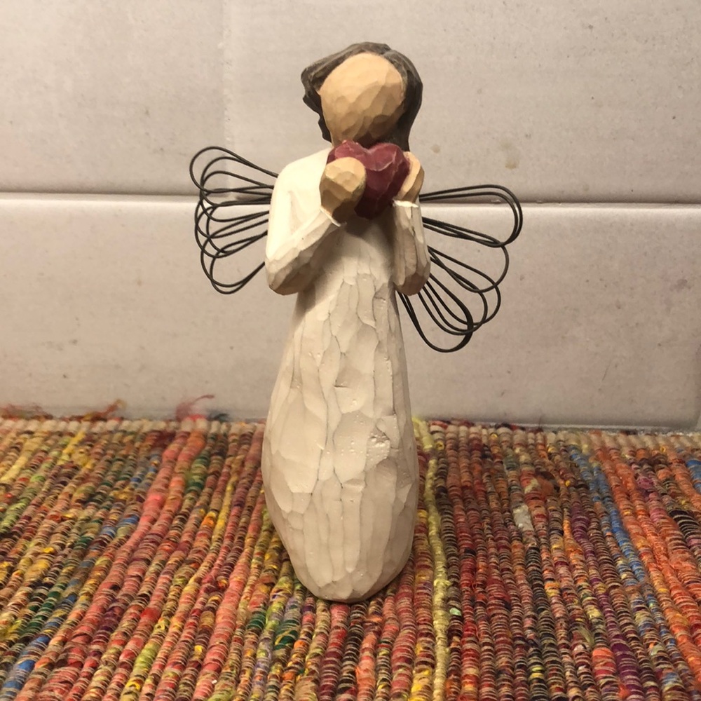 Willow Tree Angel of the Heart Figurine